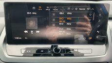 Nissan Qashqai 1.3 DiG-T MH 158 N-Connecta 5dr Xtronic Petrol Hatchback